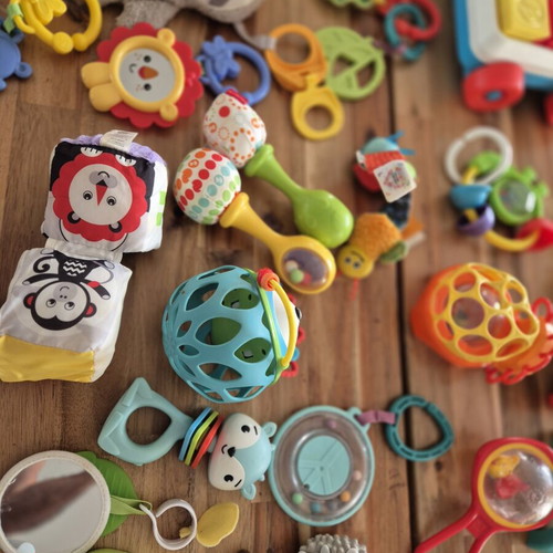 Baby toy set used, 30+ pieces with rattles and teethers