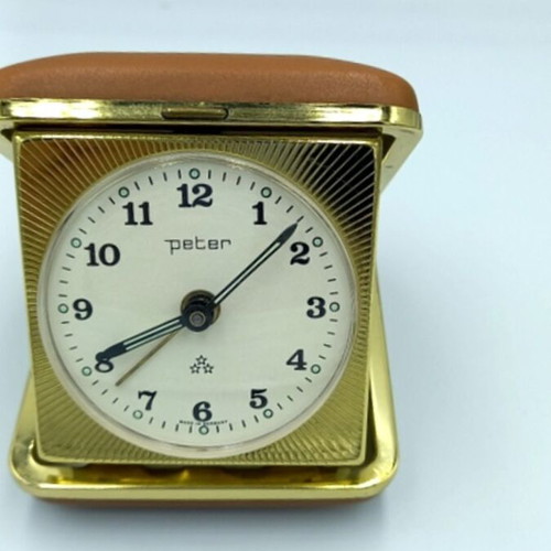 Peter mechanical travel clock like new, analog, tabletop