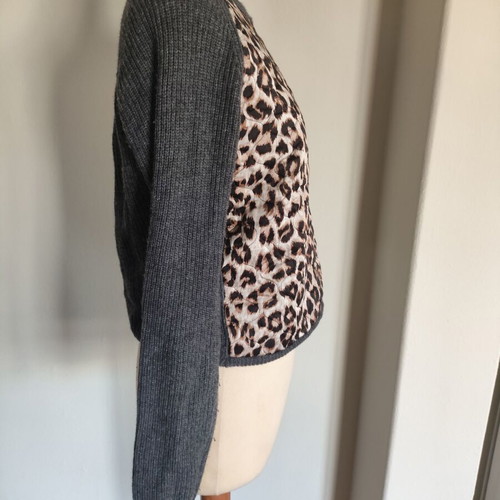 Jucca Grey Wool Cashmere Sweater with Animal Pattern S Like New