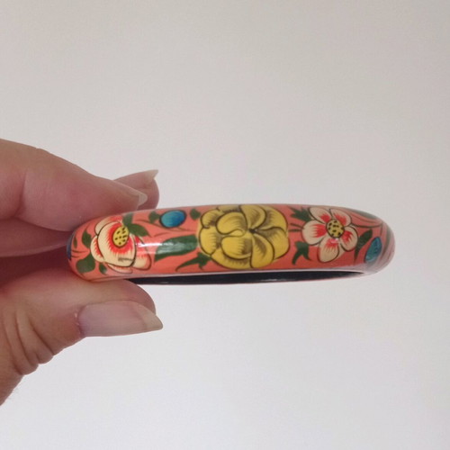 Bohemia wooden boho bracelet with flower design, new