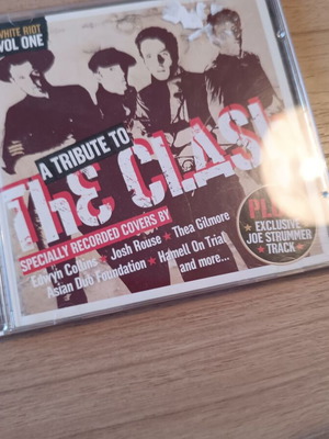 White Riot Vol. 1 CD - A Tribute To The Clash, Uncut Magazine