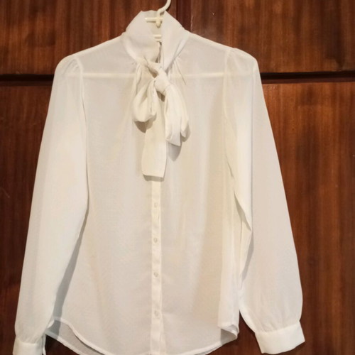 Vintage white shirt with neck tie like new, SUITEBLANCO