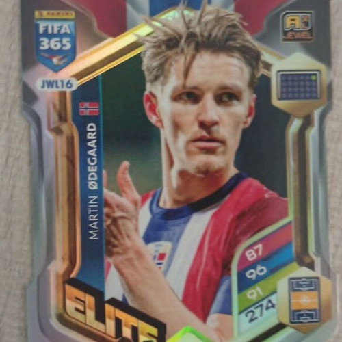 Martin Odegaard Jewel Elite Cut JWL16 FIFA Adrenalyn 2026 card like new