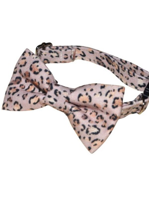 Cat collar new with detachable bow and animal print