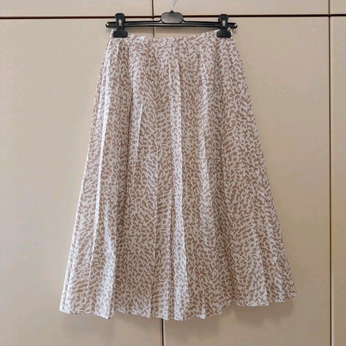 Debenhams Midi Pleated Skirt like new, beige print, size S