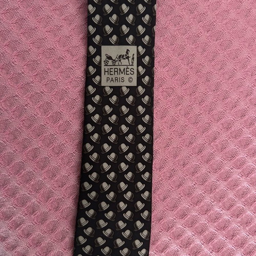 Hermes silk tie like new