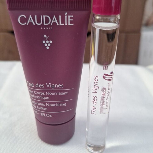 Caudalie Thé des Vignes gift set with body lotion and eau fresh roll-on