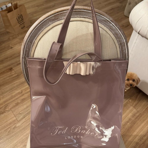 Ted Baker bag like new, shopping bag size, pink