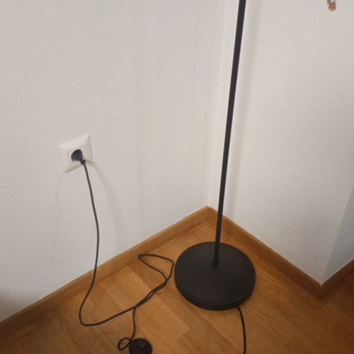 Floor lamp like new, striped shade