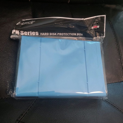 Hard shell case for 3.5 external hard drive blue new