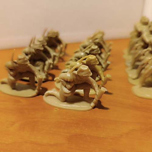 Plastic Japanese Military Figures 1/32 Scale like new, set of 59