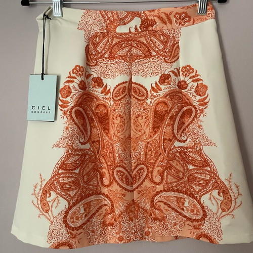 Skirt new, multicolored