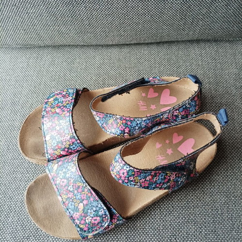 H&M Girl's Sandals used, size 30, floral pink