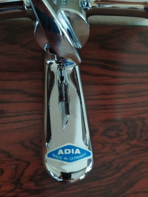 Adia old-style bathroom faucet, heavy type