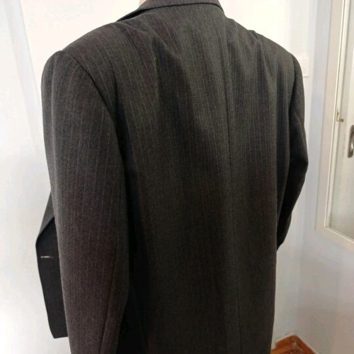 Christian de Paris men's suit like new, gray and black