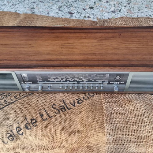Bang & Olufsen Beomaster 900 radio amplifier used, needs repair
