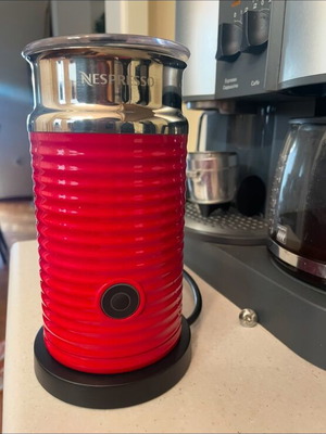 Nespresso Aeroccino milk frother