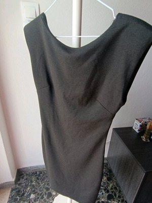 Black mini dress with open back like new, size XS