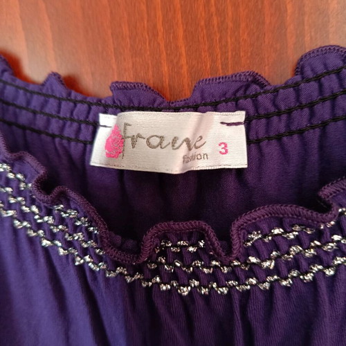 Purple blouse with elastic like new, size 3