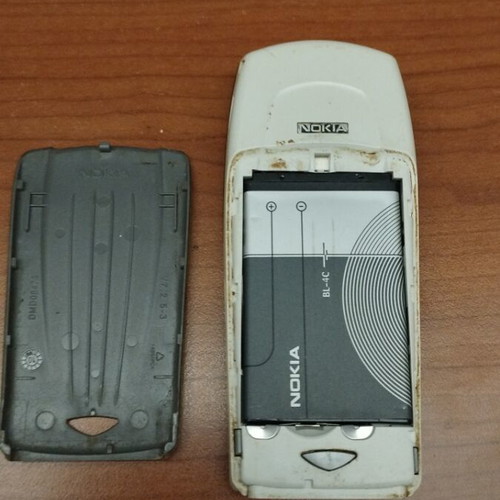 Nokia 6100 used, unknown condition, gray