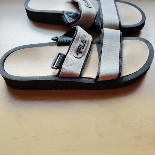 Fila women's slippers size 40 like new, brown