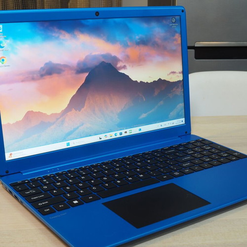 Gateway Ultra Slim GWNC31514-BL 15.6" IPS FHD like new, i3-1115G4, 4GB, 128GB SSD, Windows 11