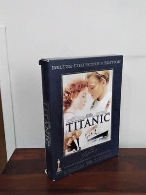Titanic 4 Disc Deluxe Collector's Edition DVD like new with Greek subtitles