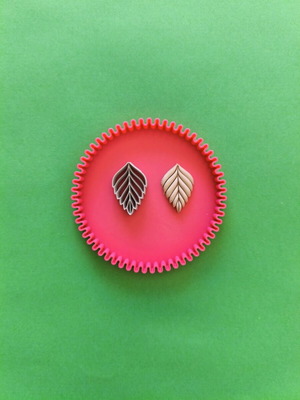 Polymer clay cutter like new for handmade earrings