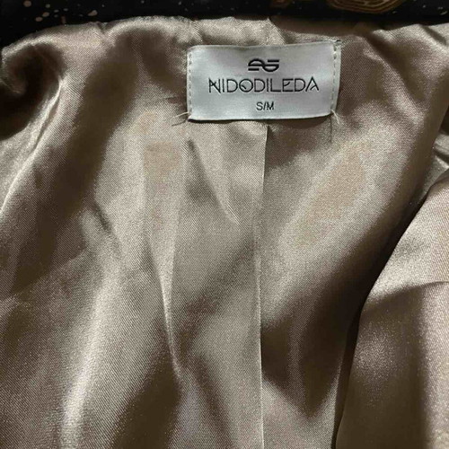 Nidodileda coat like new with belt
