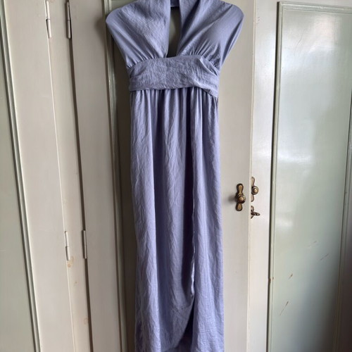 Maxi dress with leg slit like new, turquoise and silver
