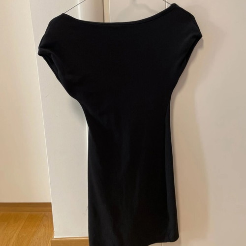 Fitted dress like new, black, back opening, size S