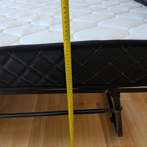 Folding bed 90 x 200 cm with mattress, like new