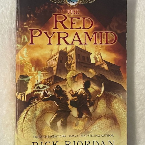 The Red Pyramid paperback by Rick Riordan