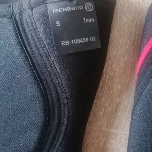 Rehband Knee Support Black/Red 7mm like new