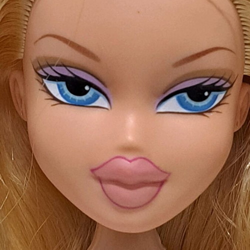 Bratz Sun-kissed Color Cloe Nude Used With Flaws