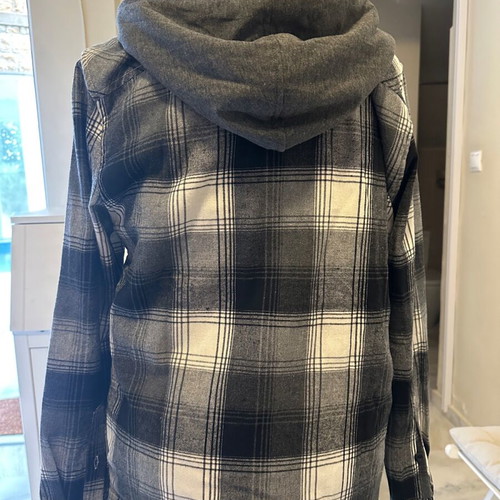 Distortion unisex flannel shirt gray-black with fleece lining like new