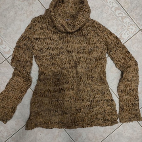 Knitted Scandalo turtleneck sweater like new