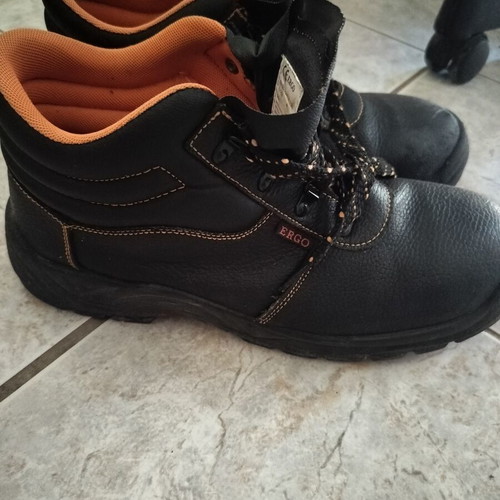 Ergo work boots size 46 like new, black