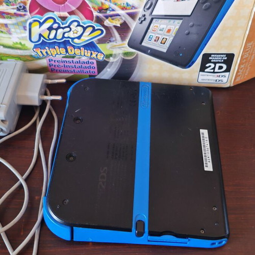 Nintendo 2DS Kirby Limited Edition used, European version with charger and stylus