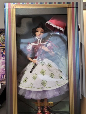 Disney Sarah Slater limited edition doll new