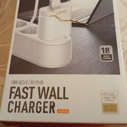 Ldnio 18W fast wall charger like new with Type-C cable