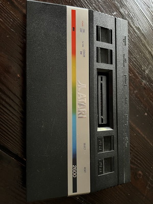 Κονσόλα Atari Junior 2600 σαν καινούργιο