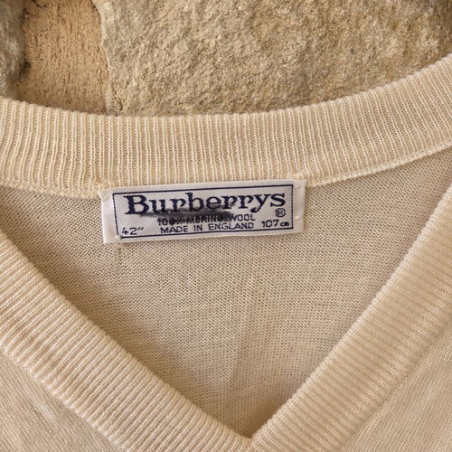 Burberrys Golf V-Neck Sweater used, vintage cream with embroidered logo
