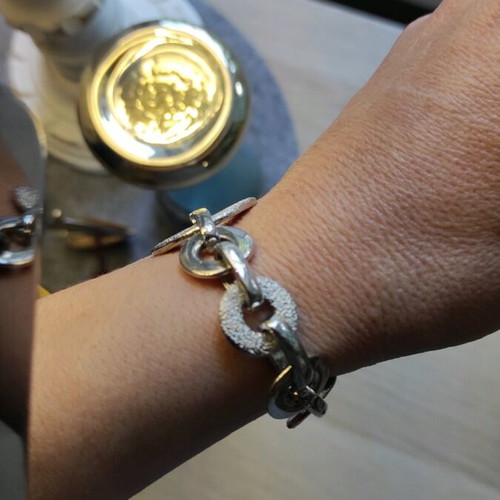 Bracelet set like new, two pieces