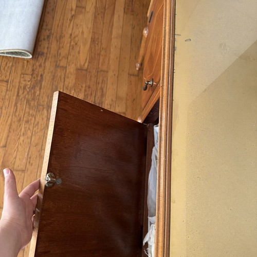 Dressing table with mirror