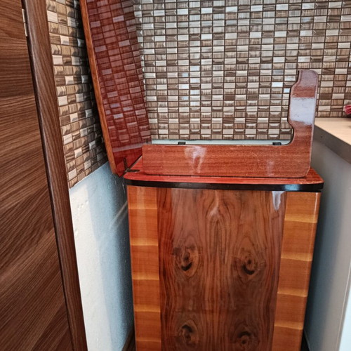 Ideal YZ-808 Japanese sewing machine with wooden cabinet