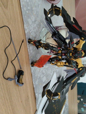 RG Gundam Amatsu Mina figure like new