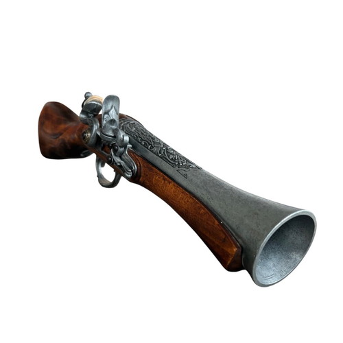 Decorative blunderbuss flintlock pistol used with wooden stock