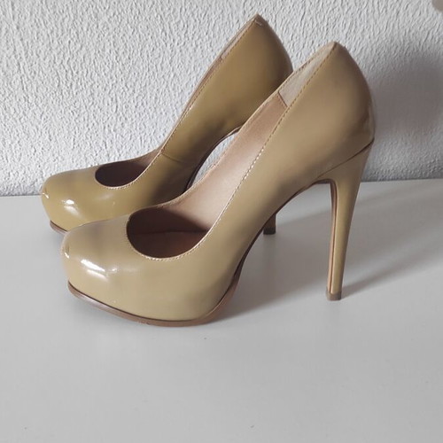 Steve Madden pumps used, beige, 12 cm heel, size 38