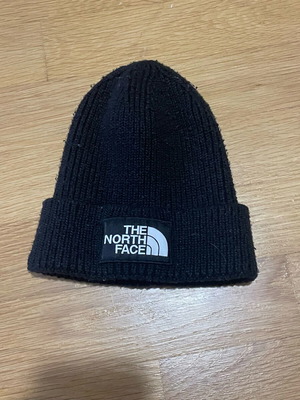 The North Face beanie like new, black, one size